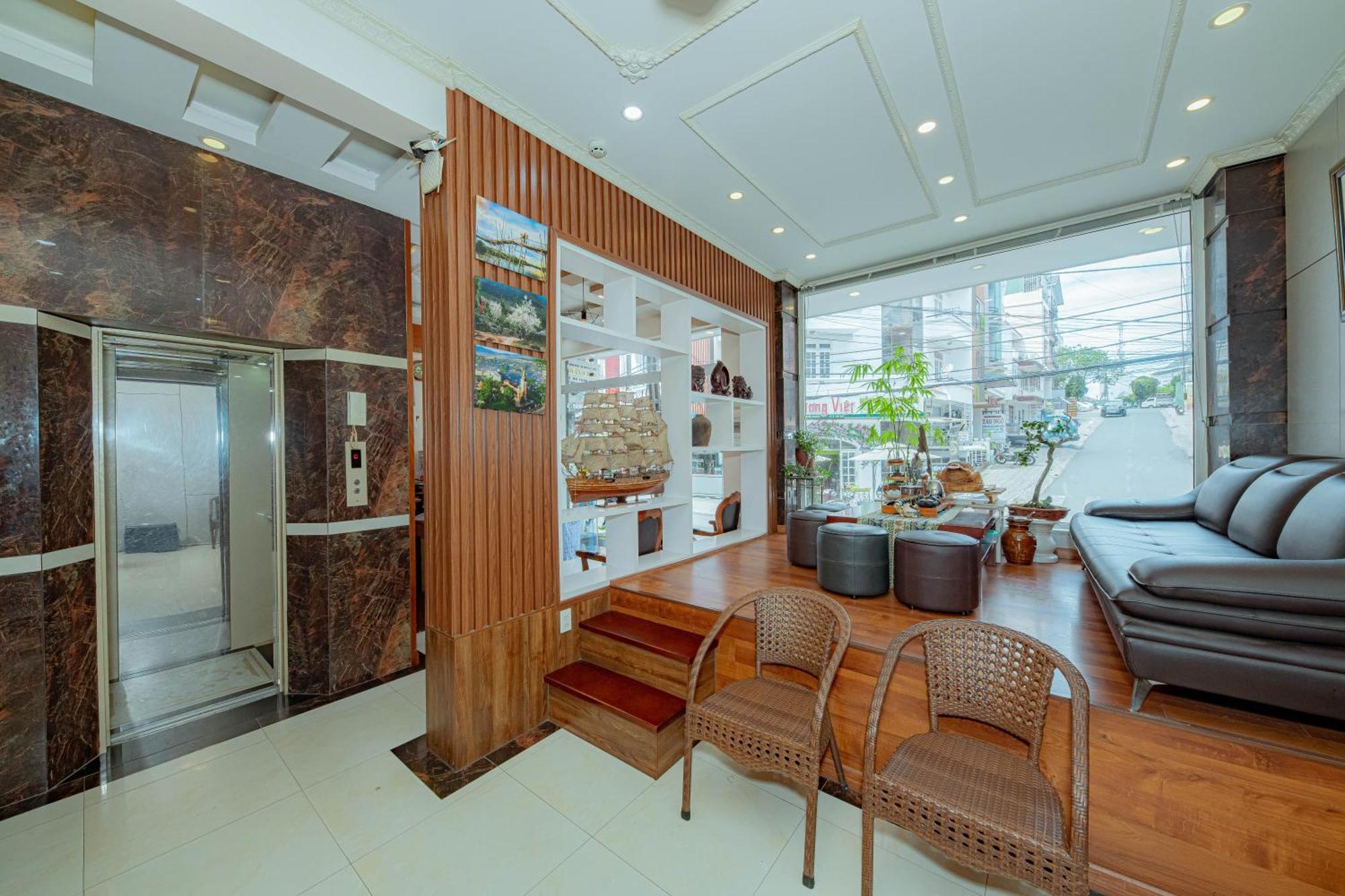 Thanh Anh 2 Hotel - Gan Cho Dem Νταλάτ Εξωτερικό φωτογραφία