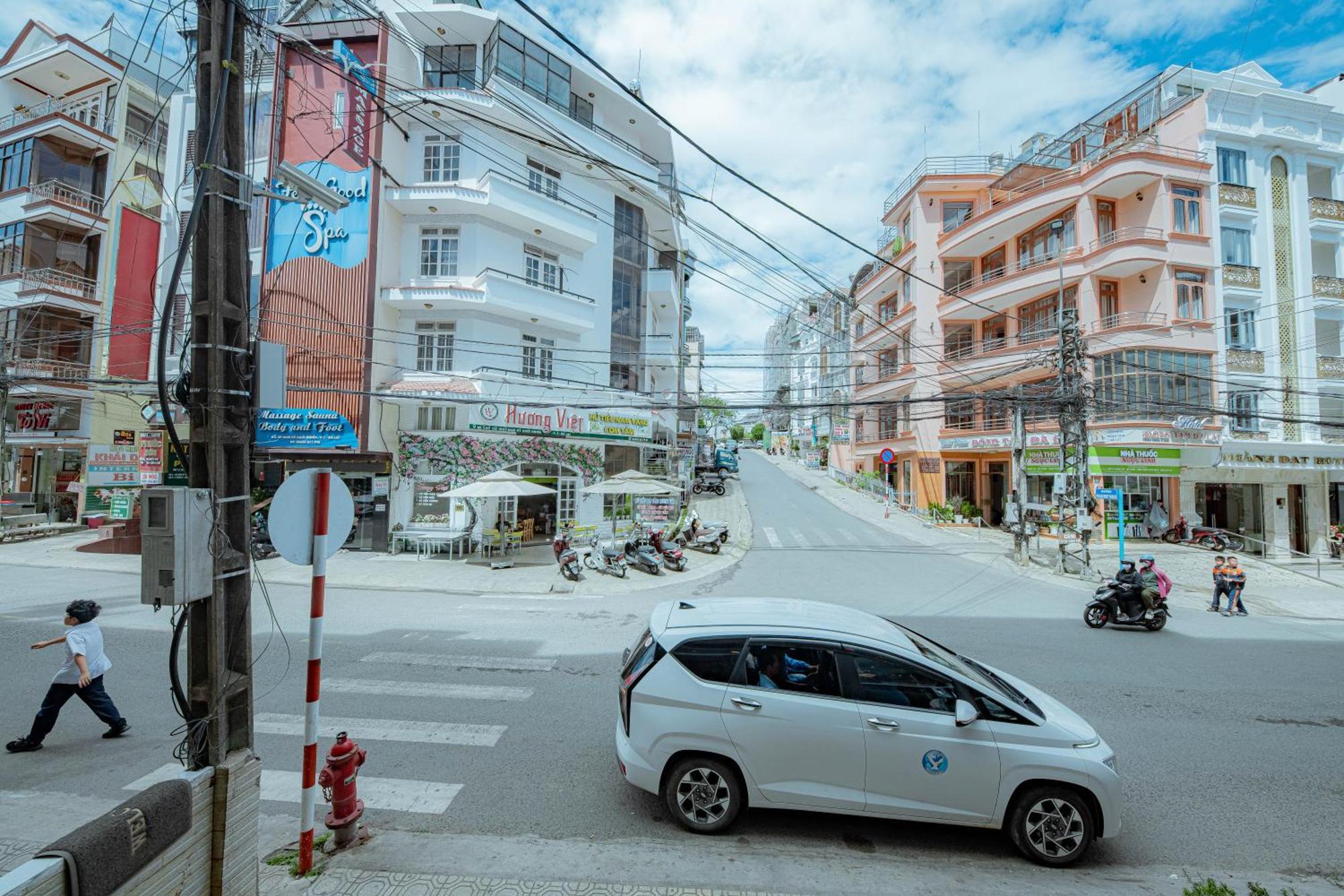 Thanh Anh 2 Hotel - Gan Cho Dem Νταλάτ Εξωτερικό φωτογραφία