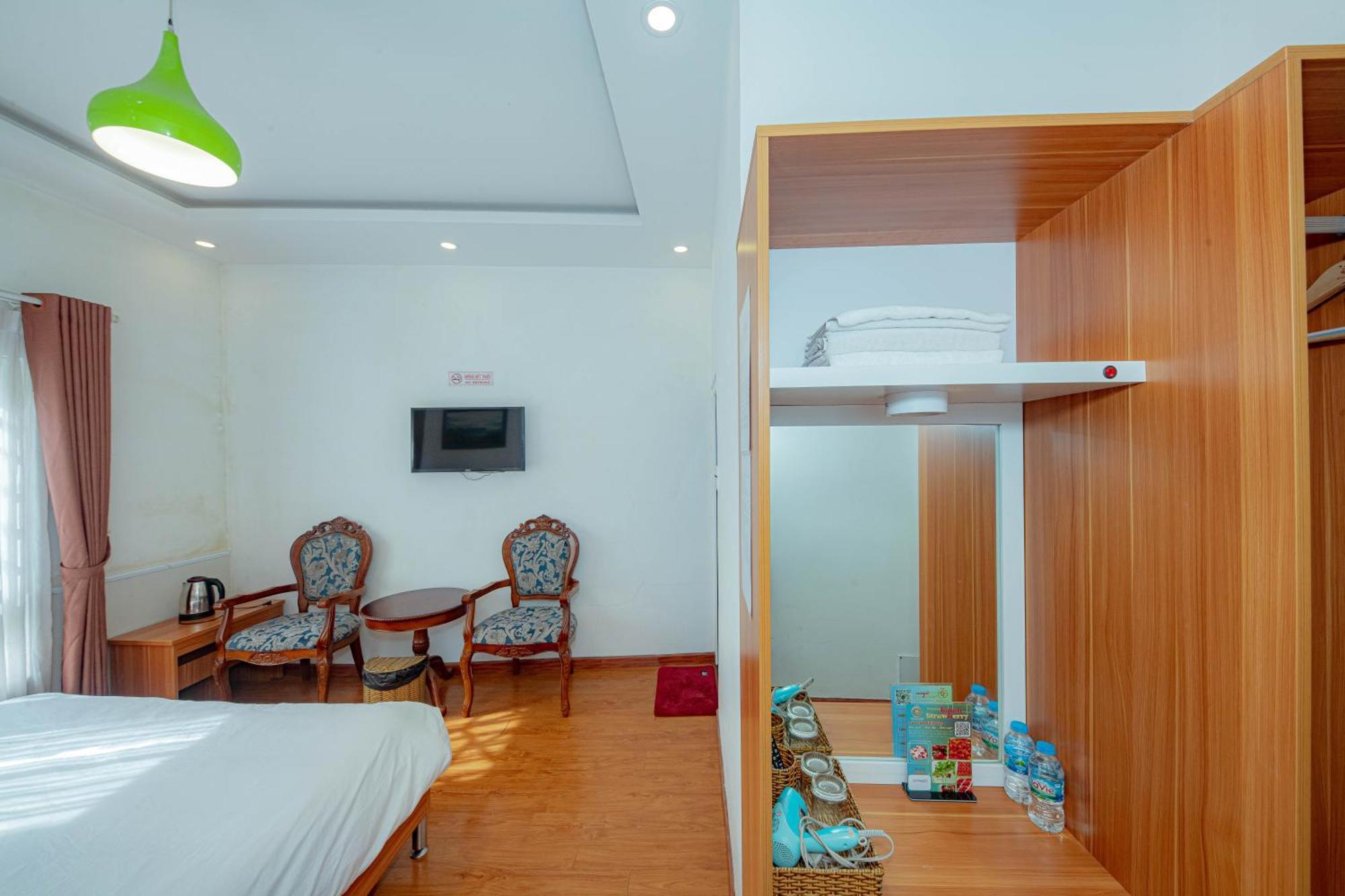 Thanh Anh 2 Hotel - Gan Cho Dem Νταλάτ Εξωτερικό φωτογραφία