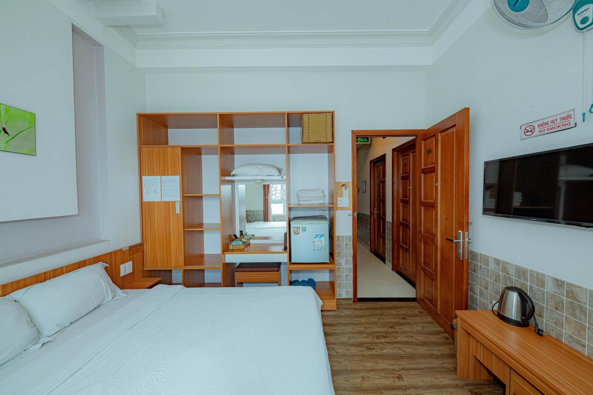 Thanh Anh 2 Hotel - Gan Cho Dem Νταλάτ Εξωτερικό φωτογραφία