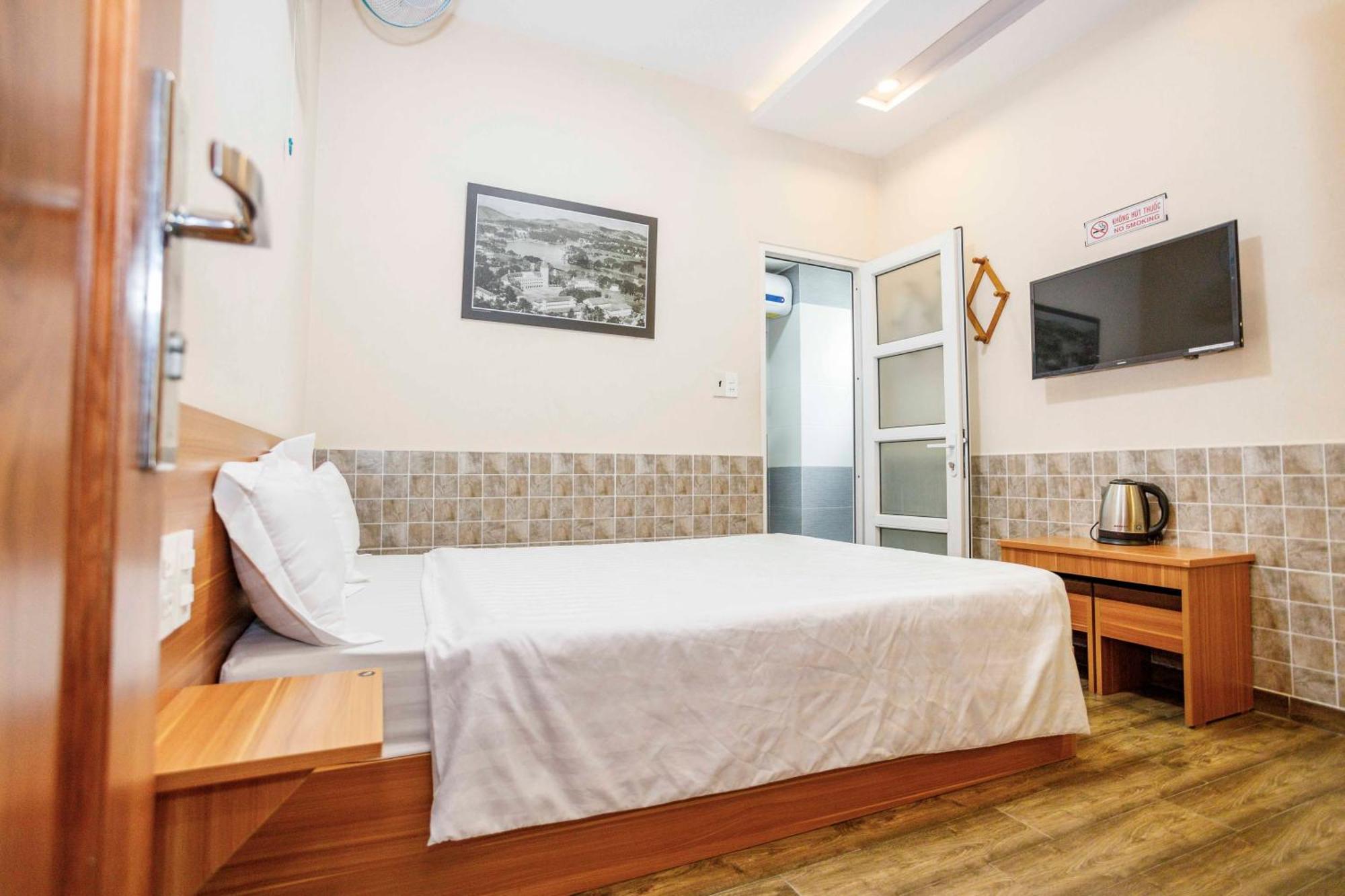 Thanh Anh 2 Hotel - Gan Cho Dem Νταλάτ Εξωτερικό φωτογραφία