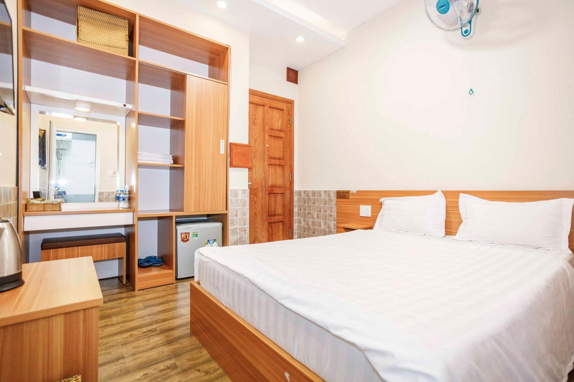 Thanh Anh 2 Hotel - Gan Cho Dem Νταλάτ Εξωτερικό φωτογραφία
